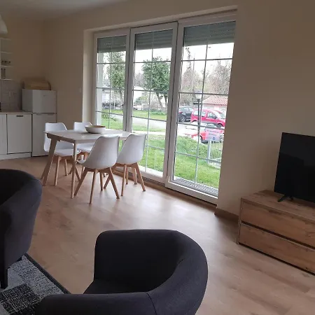 Apartament Przy Plazy - Bitwy Pod Plowcami 38 * Sopot