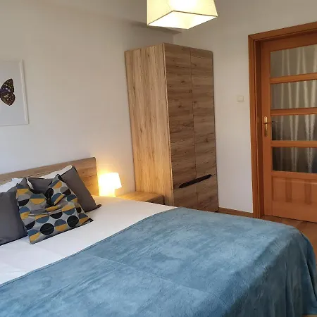 Apartament Przy Plazy - Bitwy Pod Plowcami 38 *